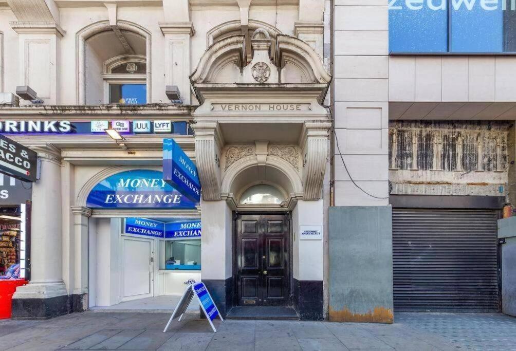 1 Bedroom Flat Piccadilly Sleep 7 In London Vr10 Екстер'єр фото
