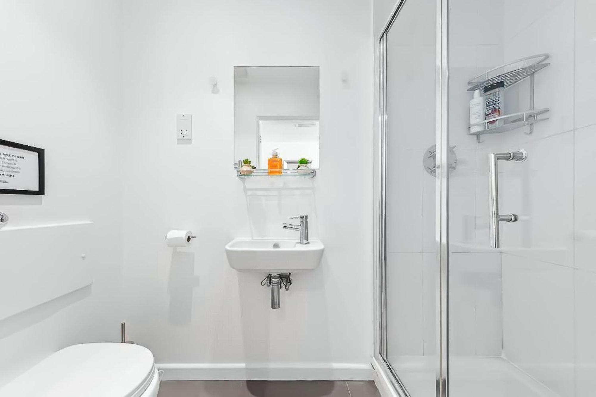 1 Bedroom Flat Piccadilly Sleep 7 In London Vr10 Екстер'єр фото